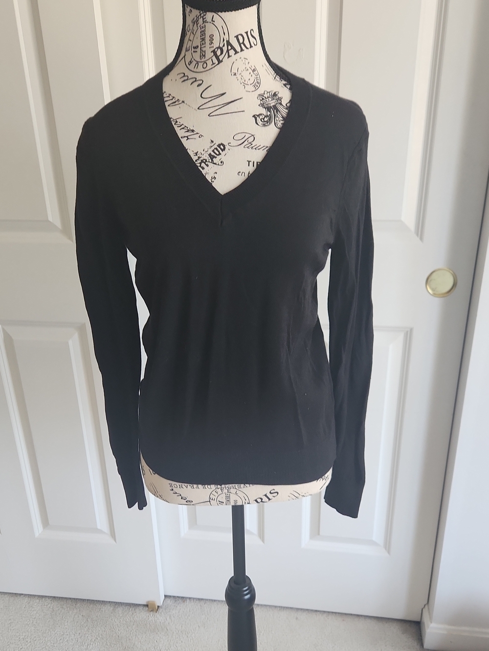 Banana Republic Black Forver Sweater SZ MP